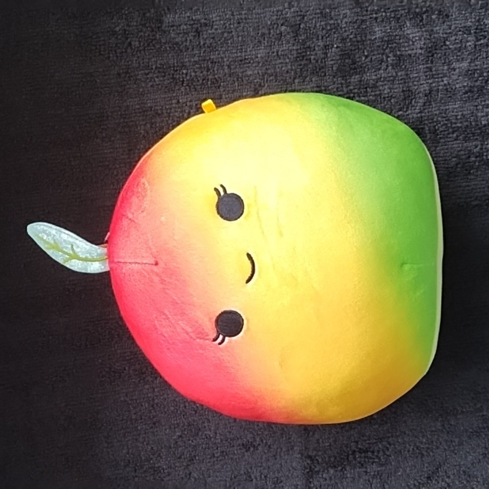 Squishmallow mango 🥭
